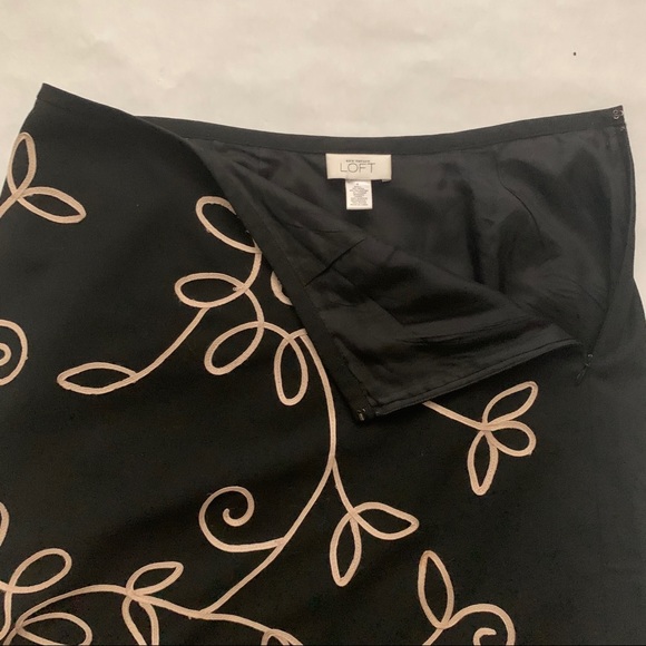 Loft Skirt - Picture 6 of 7